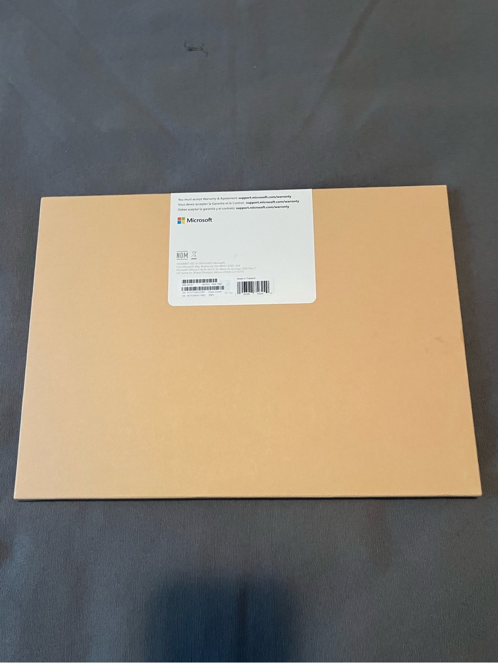 Microsoft Surface Pro 13 keyboard and pen - open, never used.